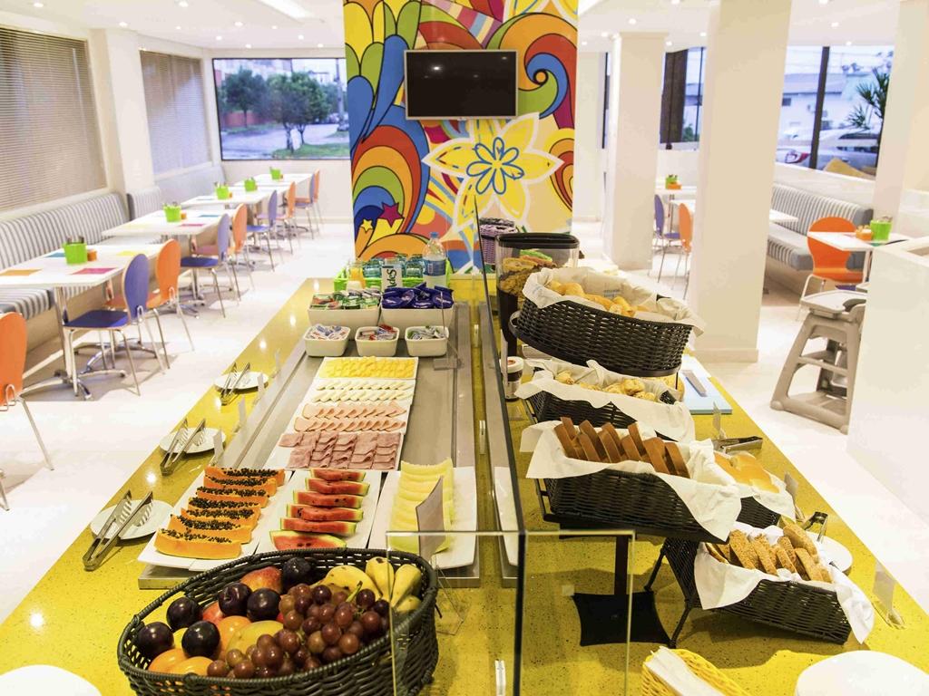 Hotel Caiua Lago Umuarama Restoran fotoğraf